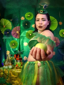 annie_wigg Happy San Patricio Pic 7