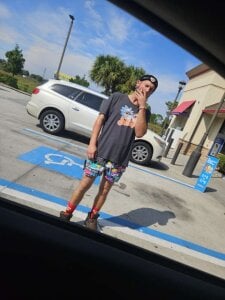 Onlykyles Public Pic