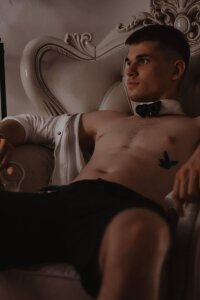 JamesStone49 Public Pic