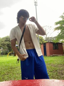 Public de REYLUNAXXX  2 Imagens