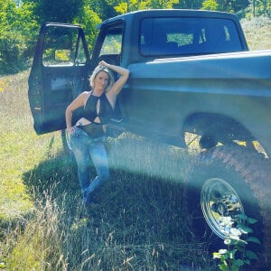 1Lustfully_yours Public Pic 5