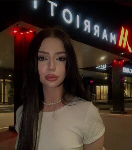 RuthGarner Public Pic 2