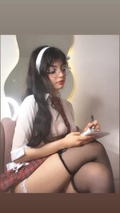 dolly_kitter Student girl🌸🙈 Foto 3