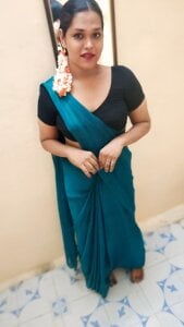 yamini69 Public Pic