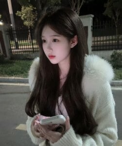 _yueyue 嘻嘻 Pic 4