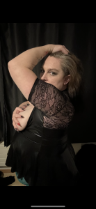 Big_Beautiful_MILF Public Pic 7