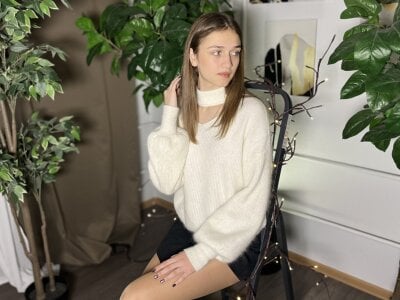 NikiCardle Public Pic 8