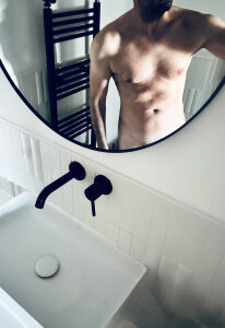 disclosures@xh Exposed 사진 6