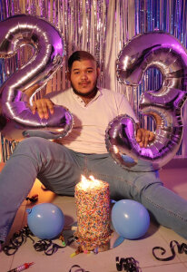 VittorioMontessori: BDAY 23 CONFETTI CAKE ( 3 фото)