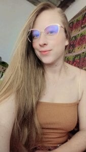 arianna_blonde hello Pic 2