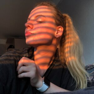 Public de Marry_Sornatiko  2 photos