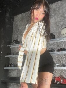 chloeey777_ Public Pic 3