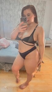 JuliaDavis_1 horny girl Pic 6