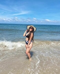 carolriveraa_ Public Pic 4