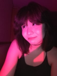 Ella_Babyy_ Public Pic 4