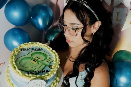 Adriana_crof happy birthday to me 🥳🥳 사진