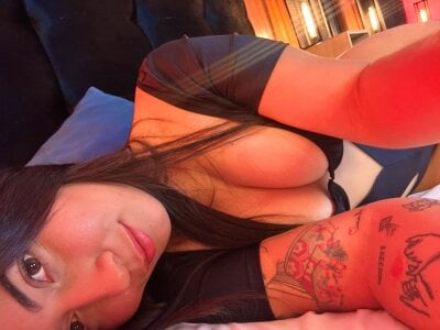 Adrienne__ Public 사진 5