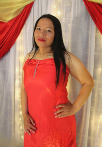 Isis_Casas I am not the ornament, but I am what your little tree was missing. Pic 3