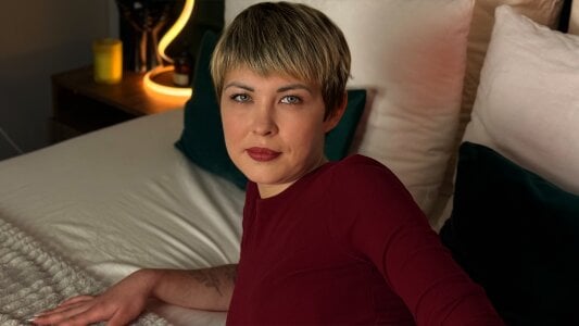 HelenSvon Public Pic 5