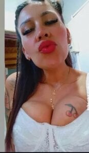 Estefanny_Lolyy: Tetitas😋😘😍💙 ( 3 фото)