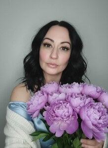 M_I_L_F_A photoshoot Pic 2