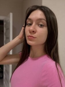 MinaMancilla through the looking glass Kuva 3