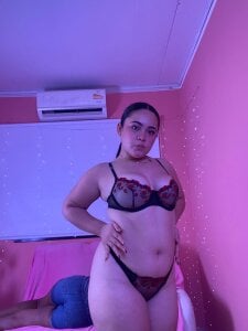 Karla_Soff_19 your bitch Pic 2