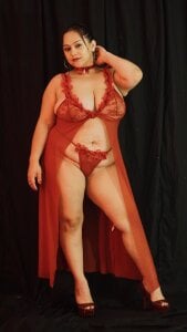 janecullen red girl Pic 2