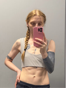 sweet_little_angel_ gym girl Pic 5