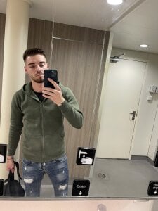 crs_ptk735 Me Pic 5