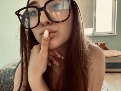 kitty_kristy1 Public Pic 6