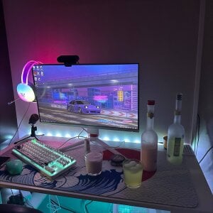 red_qwe This is my desktop) Pic