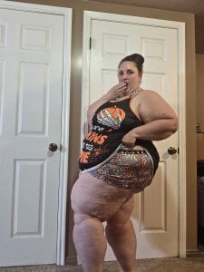 PlumCrazyRach Halloween 2025 Pic 6