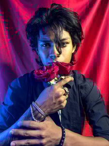 dreyk20 two versions of me on Valentine's Day; red shirt and roses, or black and temptation, choose صورة واحدة|dreyk20 two versions of me on Valentine's Day; red shirt and roses, or black and temptation, choose صورتان|dreyk20 two versions of me on Valentine's Day; red shirt and roses, or black and temptation, choose  5 صور|dreyk20 two versions of me on Valentine's Day; red shirt and roses, or black and temptation, choose  5 صورة