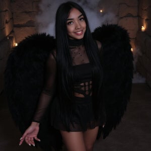 pocahontamoon Whispers of the Curse Gambar