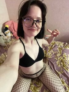 _KittyShy_ Public  4. fénykép