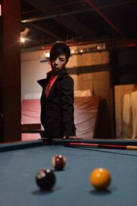 Trinityy__ Mature red head sexy lingerie and heels! Teasing in at night bar playing pool! Fuck me in the table Pic 7