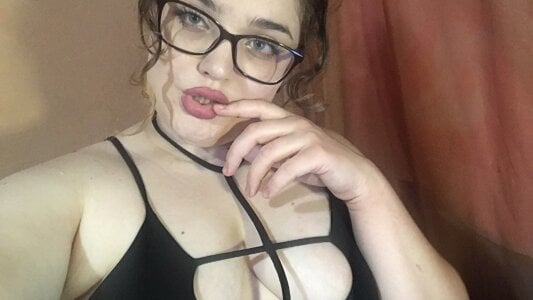 Teasing_Dora Public Pic 3