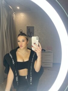 CandyesPop Public Pic 3