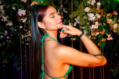 Ashley_HotGirlの🍀 Kiss Me, I’m Luckyの 6枚の写真