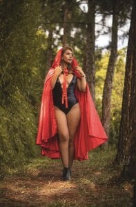 sara_calderon HALLOWEEN 2025🎃👸 Pic 4