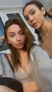 JohnetteConstine smiles 사진 5