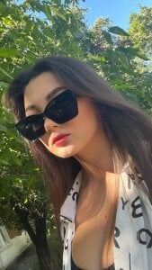 TwotyBrightPublic Bild 2