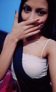 Maliha_Chowdhury Public Pic 4