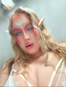 ElonaFox Public Pic 6