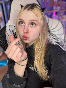 ElvenQueen U so cutie  5টি ছবি