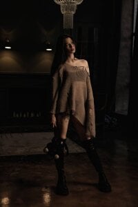 Redbeasty: Sexy Mimi ( 2 фото)