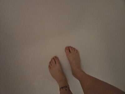 Thegreatestshowonearth410 kullanıcısının Feet albümü -  fotoğraf