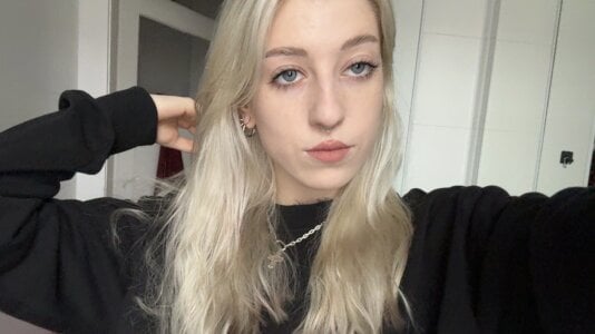 EmmyWet Public Billede