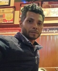 casual moments 😎 Instantes casuales 👍 de AlphaAlterX  2 photos